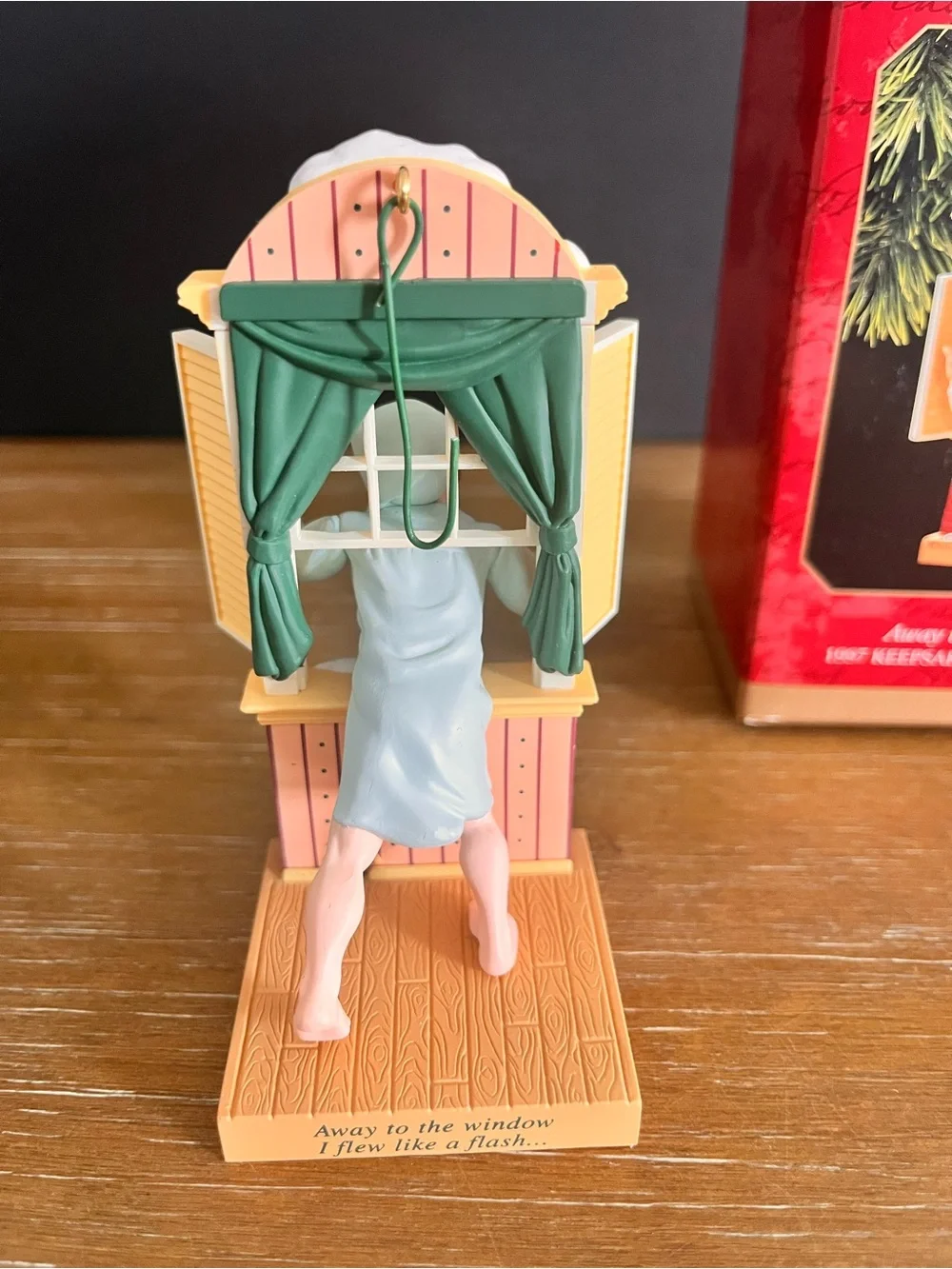 Hallmark 1997 AWAY TO THE WINDOW ‘Twas The Night Before Christmas Ornament